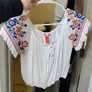 Cropped flower shirt